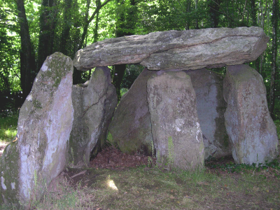 dolmen3pierres-kervignac
